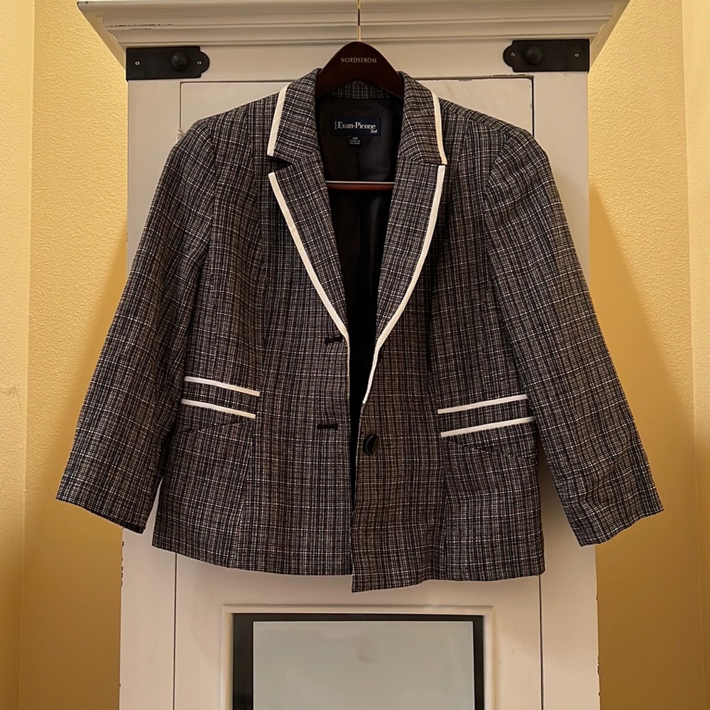 Petite Evan Picone 3/4 length sleeve Blazer size 12 second hand